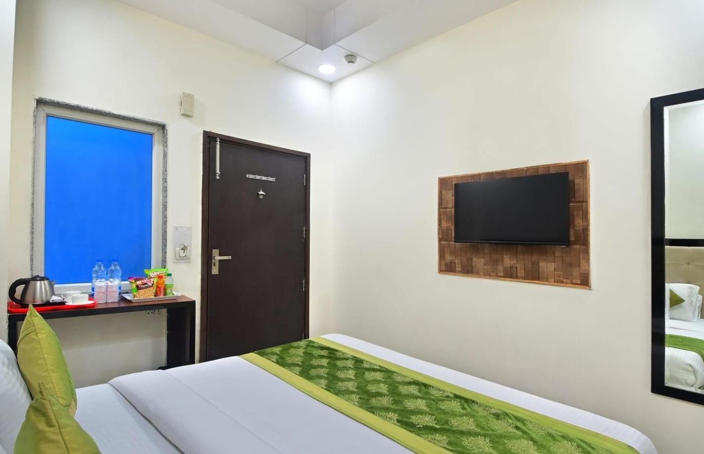 Hotel Emporio View - New Delhi Railway Station - Paharganj Exterior photo