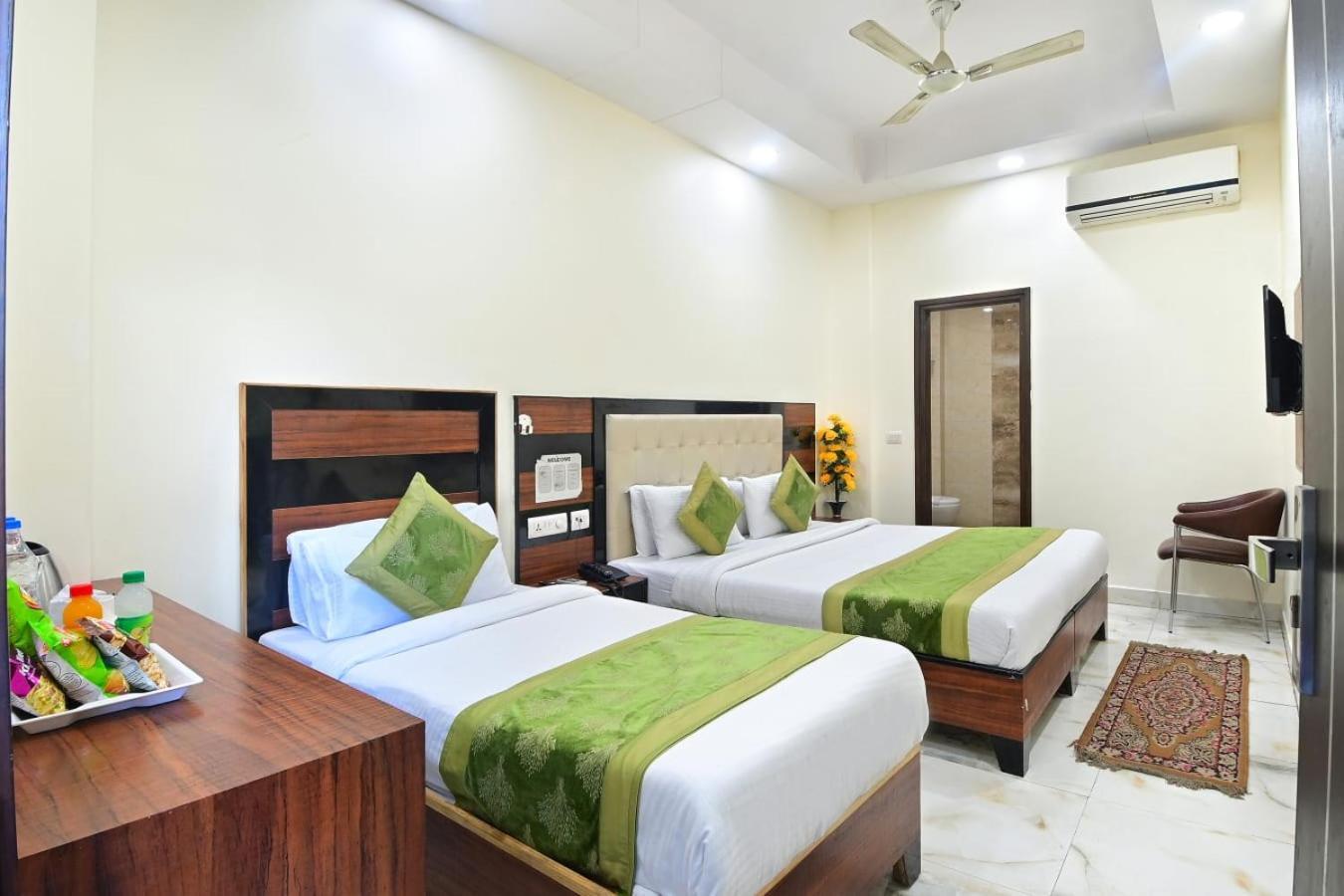 Hotel Emporio View - New Delhi Railway Station - Paharganj Exterior photo