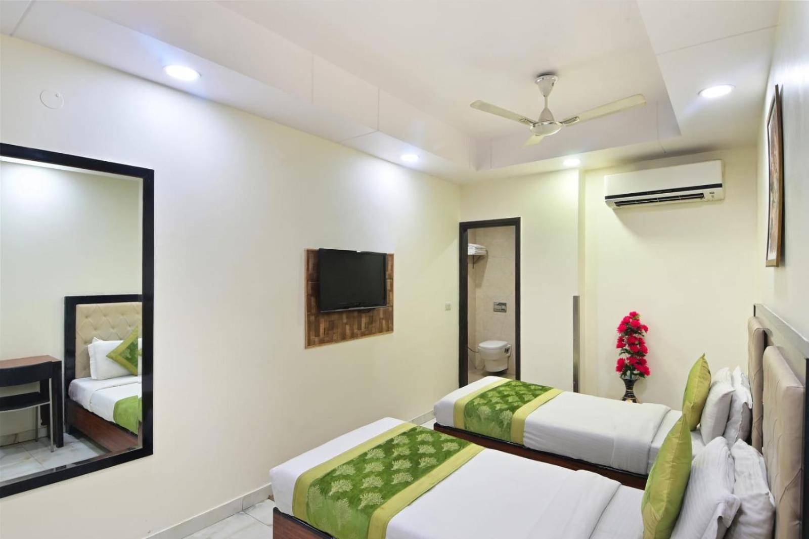 Hotel Emporio View - New Delhi Railway Station - Paharganj Exterior photo