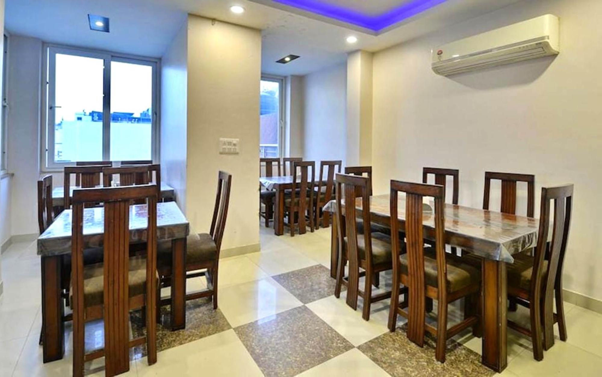 Hotel Emporio View - New Delhi Railway Station - Paharganj Exterior photo